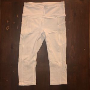 lululemon athletica white running crops